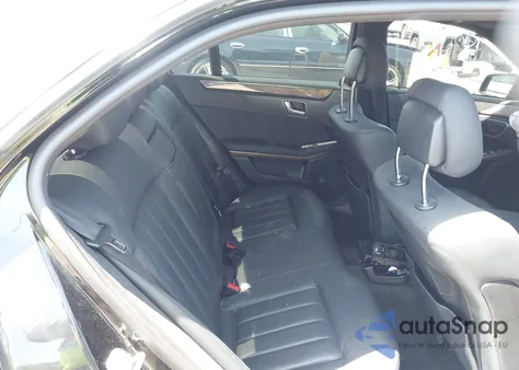 2010 Mercedes-Benz E 550 4Matic z USA, uszkodzony, nr VIN WDDHF9AB2AA147637